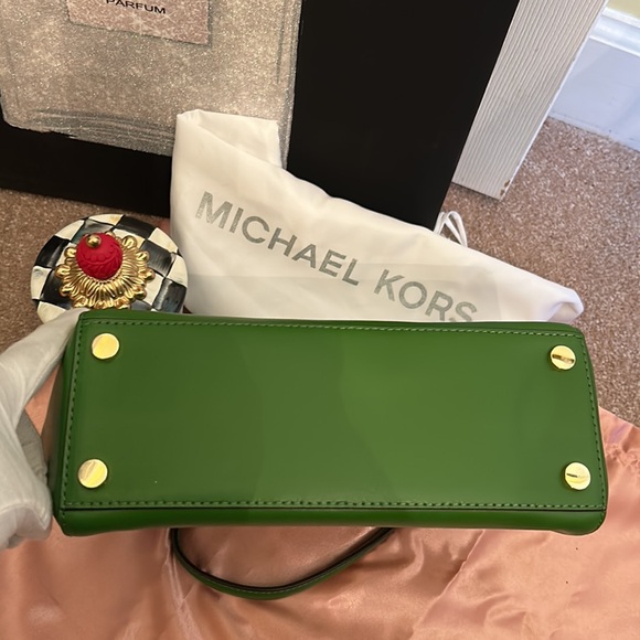Michael Kors Handbag - Green - Picture 4 of 16